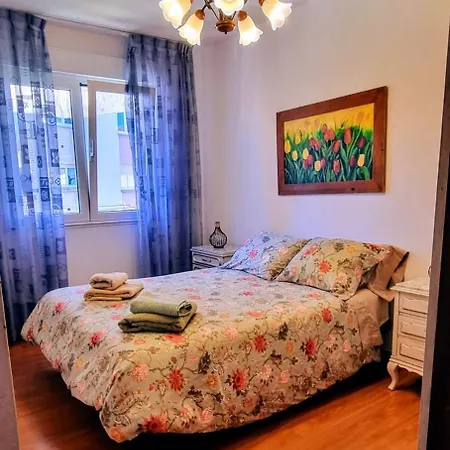 Piso Completo 5 Personas En Casa Lantoxana